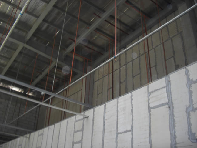 輕質(zhì)墻板在保鮮倉(cāng)庫(kù)中的應(yīng)用