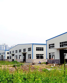 工廠(chǎng)建設(shè)中輕質(zhì)墻板的使用