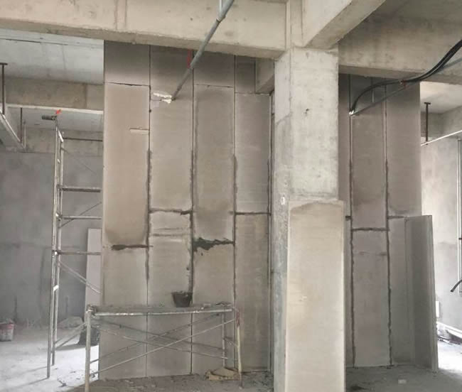 美食城輕質(zhì)隔墻板施工案例