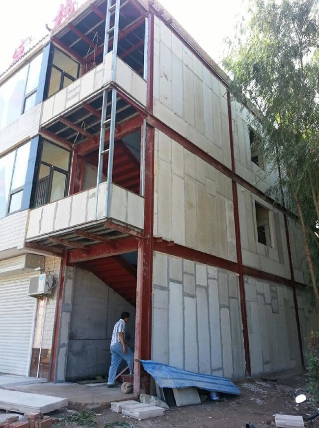 輕質(zhì)隔墻板在鋼結(jié)構(gòu)建筑中的應(yīng)用