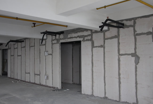 水泥輕質(zhì)隔墻板有哪些用途