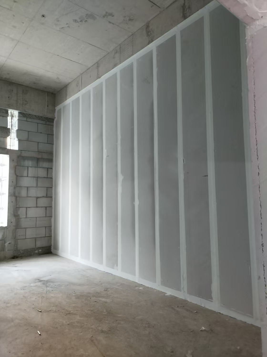 武科大ALC墻板項(xiàng)目